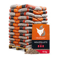 Palette Heizfuxx Holzpellets Red, 65x15kg Säcke auf Holzpalette, mit Pellets-Haufen. Ideal für Heizanlagen.