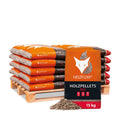 Heizfuxx Holzpellets Red auf Palette, 20x 15kg Säcke. Braune Pellets vor orange-schwarzem Sack.